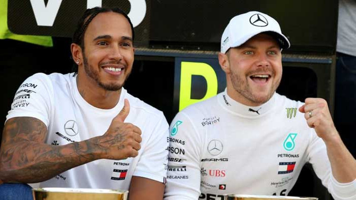 Хамилтън и Ботас остават в Мерцедес