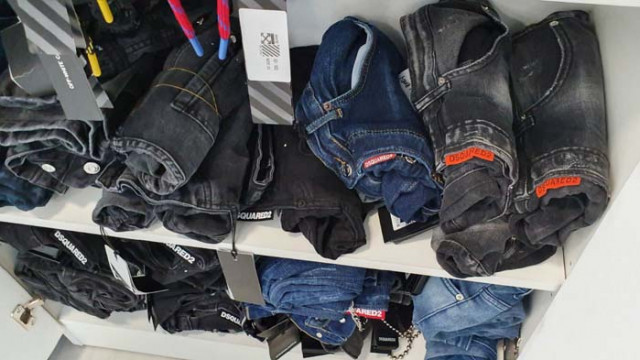 Дрехи и обувки менте са иззети от търговски обекти във Варна