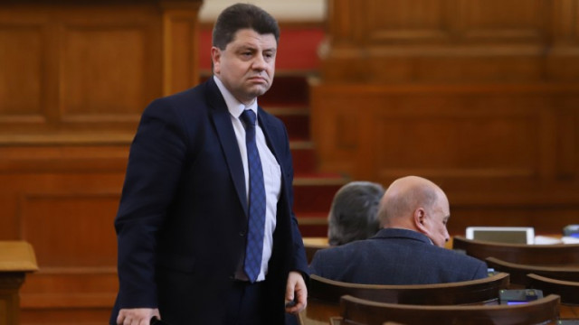 И ГЕРБ били заинтеровани от предсрочни избори, твърди Красимир Ципов