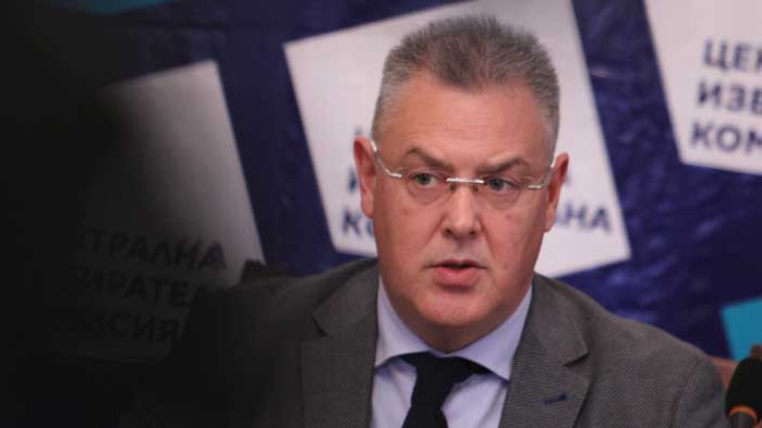 ЦИК: Няма забавяне с поръчката за машините за електронно гласуване