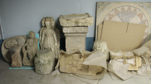 Общо 5934 артефакта са конфискувани от Божков