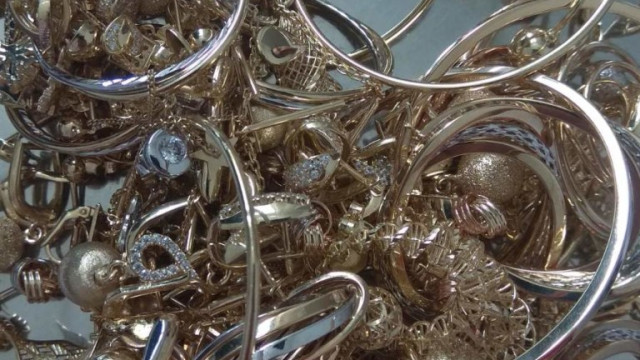 Спипаха мъж, късал златни синджири от чужденци в Слънчев бряг