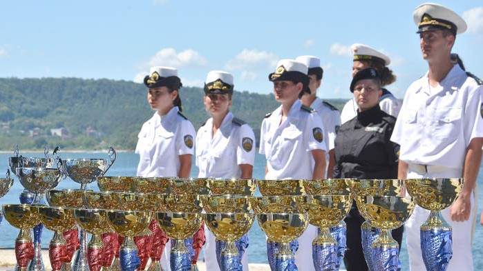 Победителите в спартакиадата по морски спортове на Военноморските сили бяха наградени