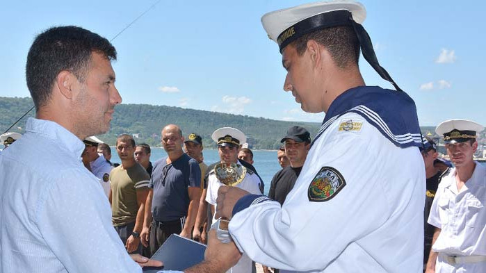 Победителите в спартакиадата по морски спортове на Военноморските сили бяха наградени
