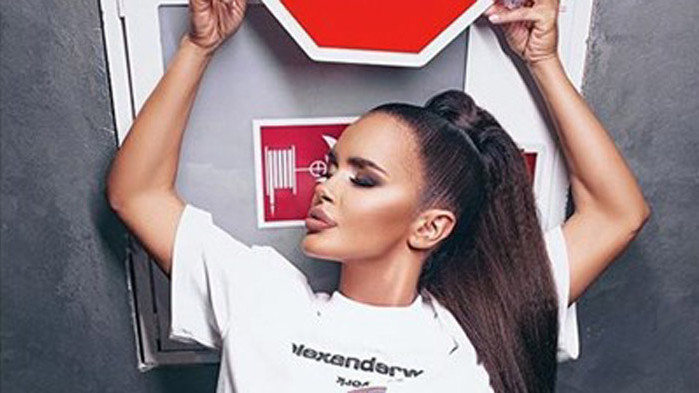 Фолкпевицата Мария спира да пее. Ще пише книга