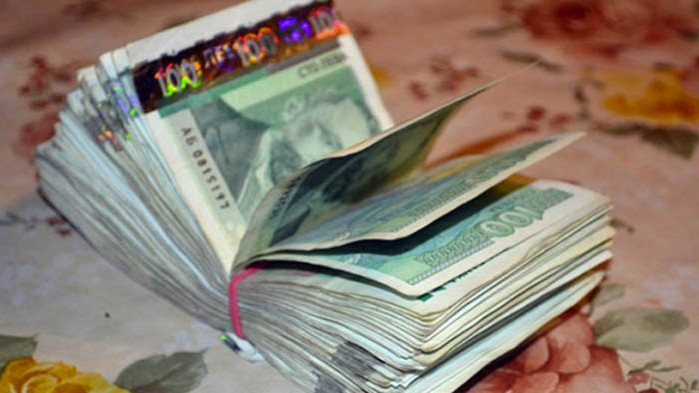 Оставиха в ареста двама обвинени за изнудване във Варна