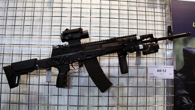 "Калашников" прави нов автомат по стандарти на НАТО (ВИДЕО)