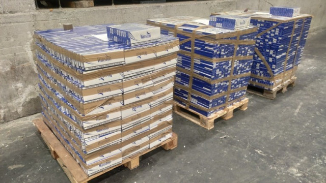 Митничари откриха 33 770 кутии цигари в тайник на турски тир на МП „Лесово“