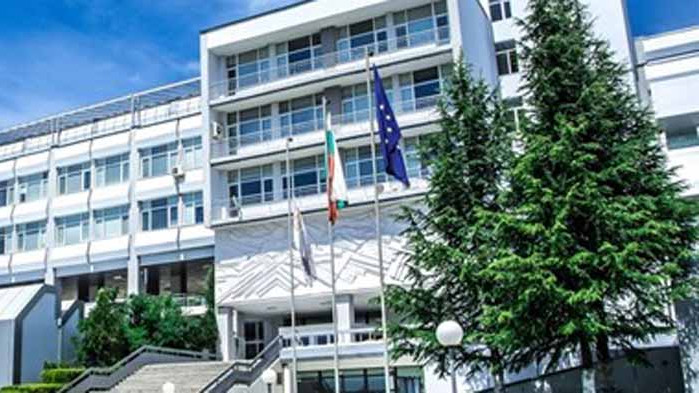 Рекорд! Ректорът на ЮЗУ със заплата 16 хил. лева на месец